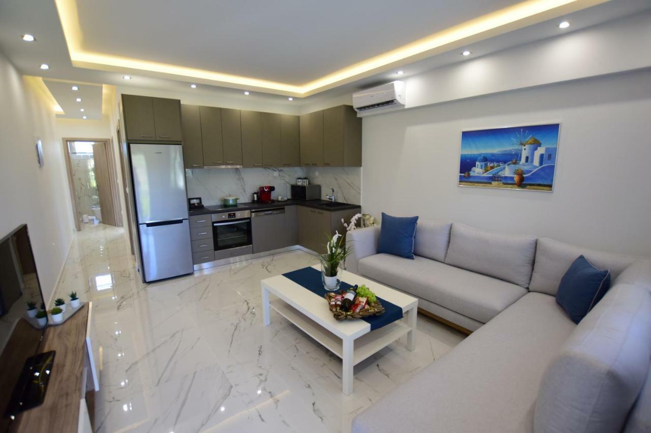V Luxury Suites Toroni 3 Exterior foto
